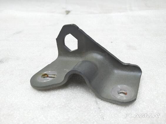 1Четверть передняя левая кронштейн крепления на лонжероне Tesla model X 1069425-S0-A