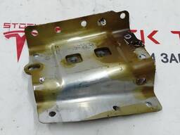 3Четверть задняя правая кузовная панель крепления петли замка двери Tesla model 3 1095028-