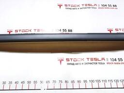 Декоративная накладка инструментальной панели (дерево) с повреждением Tesla model 3 109122