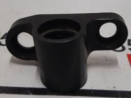 Корпус упора крышки багажника правый 14857 Tesla model S, model S REST 1008864-00-C