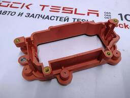 Кронштейн крепления крышки предохранителей основной батареи Tesla model S REST, Tesla mode