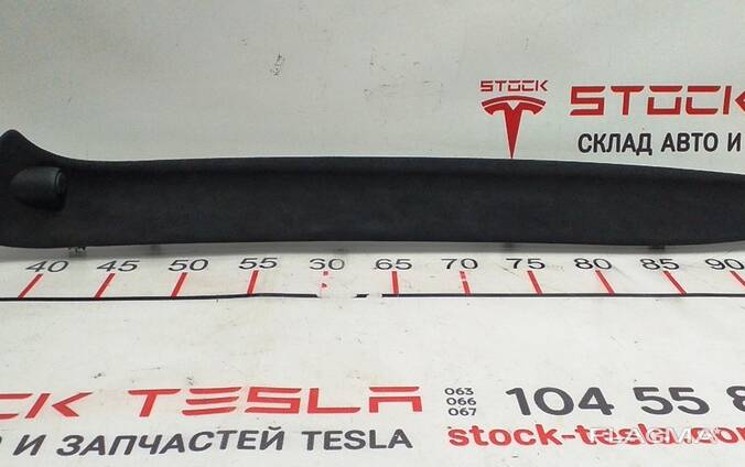 Накладка декоративная стойки A магнит UL BLK Tesla model X левая Tesla model X 1050286-06-